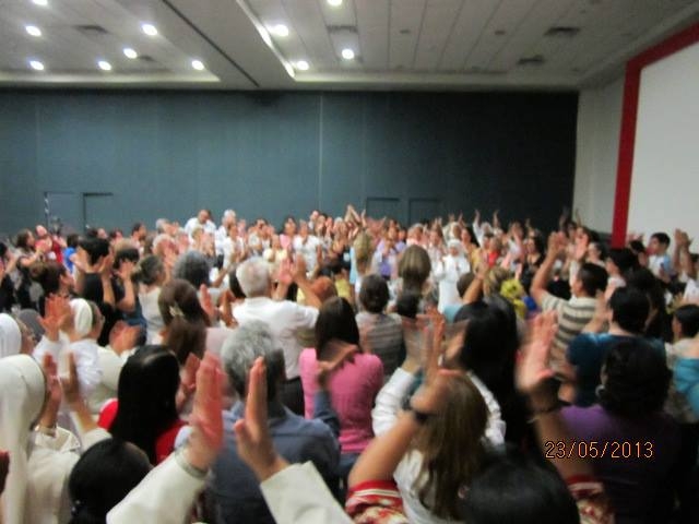 CONGRESO NACIONAL ALZHEIMER, Cintermex, «YOGA DE LA RISA»