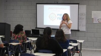 Universidad CNCI, Campus SALTILLO, «YOGA DE LA RISA» con padres de familia