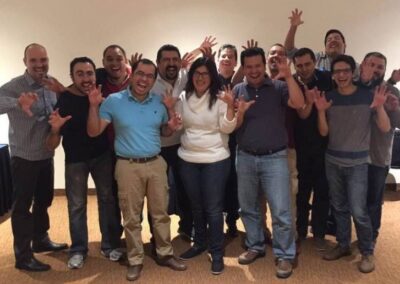 Empresa SCHNEIDER ELECTRIC, «Yoga de la Risa y Relajación» para empleados