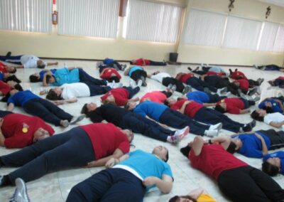 «YOGA DE LA RISA», Colegio Juan Pablo II
