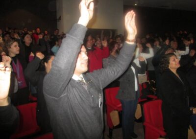 CHRISTUS MUGUERZA, «Yoga de la Risa» en Jornada de Capacitación de empleados
