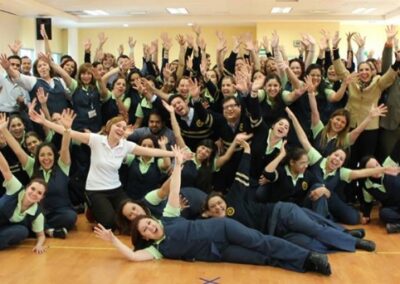 Colegio CAMBRIDGE (Campus CUMBRES), Taller de «YOGA DE LA RISA» para Maestros